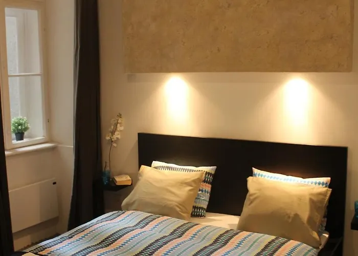 Appartement Opposite Thermal Bath, Centre, 2 Bed, 2 Bath Budapest