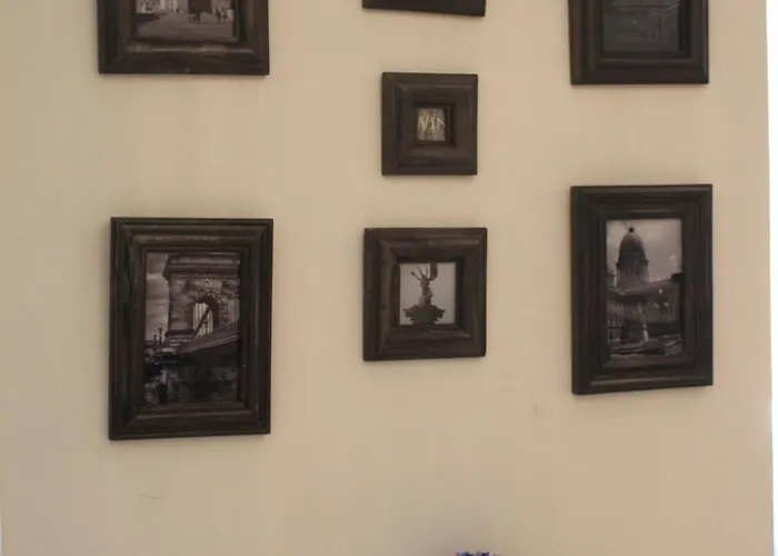 Opposite Thermal Bath, Centre, 2 Bed, 2 Bath Lägenhet