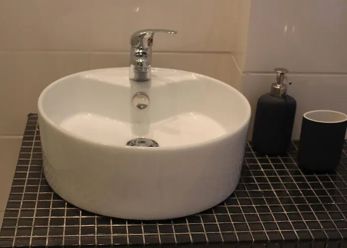 Opposite Thermal Bath, Centre, 2 Bed, 2 Bath Lägenhet *