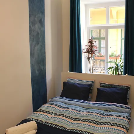 Lejlighed Opposite Thermal Bath, Centre, 2 Bed, 2 Bath Budapest