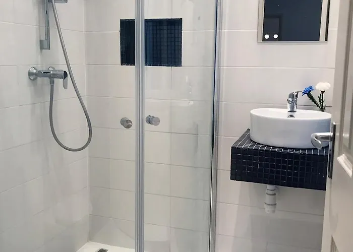 アパート Opposite Thermal Bath, Centre, 2 Bed, 2 Bath ブダペスト